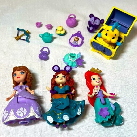 Disney Princess Little Kingdom Snap-Ins Gift Set Hours of play - Picture 1 of 4